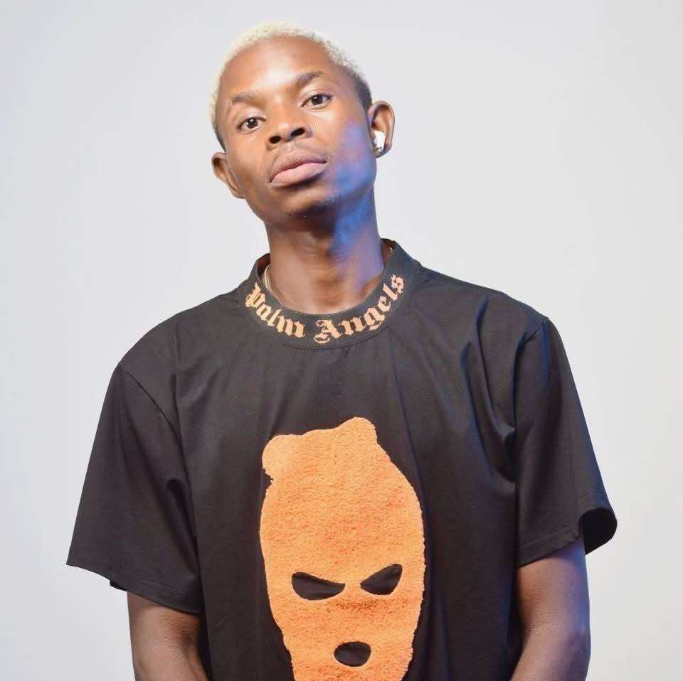 Boy Boy ft Rei Dos Beats - Não Se Faz De Herói