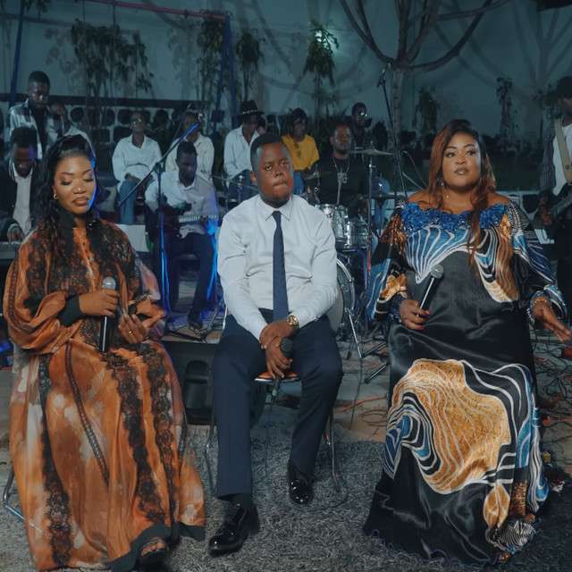 Eunice Manyanga ft. Jonathan Yafu & Sœur Nora - Wumela Nanu (Live)